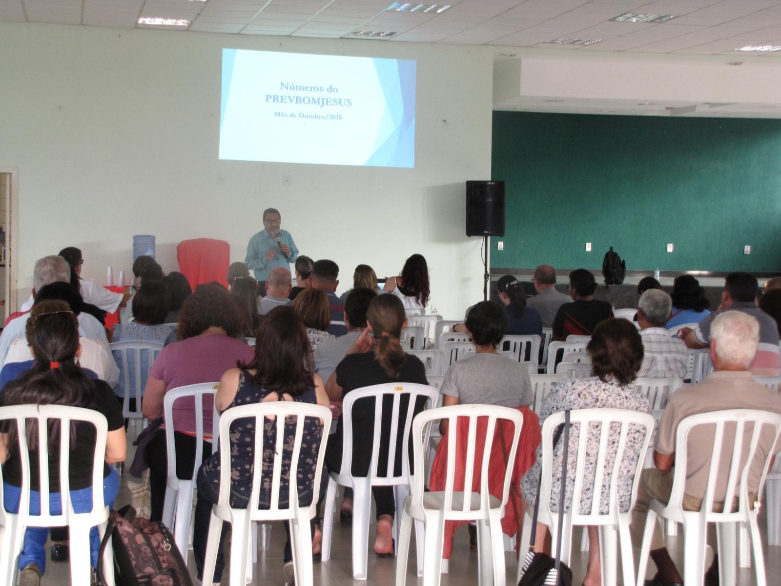 O Encontro contou com a participação de vário servidores ativos e aposentados.